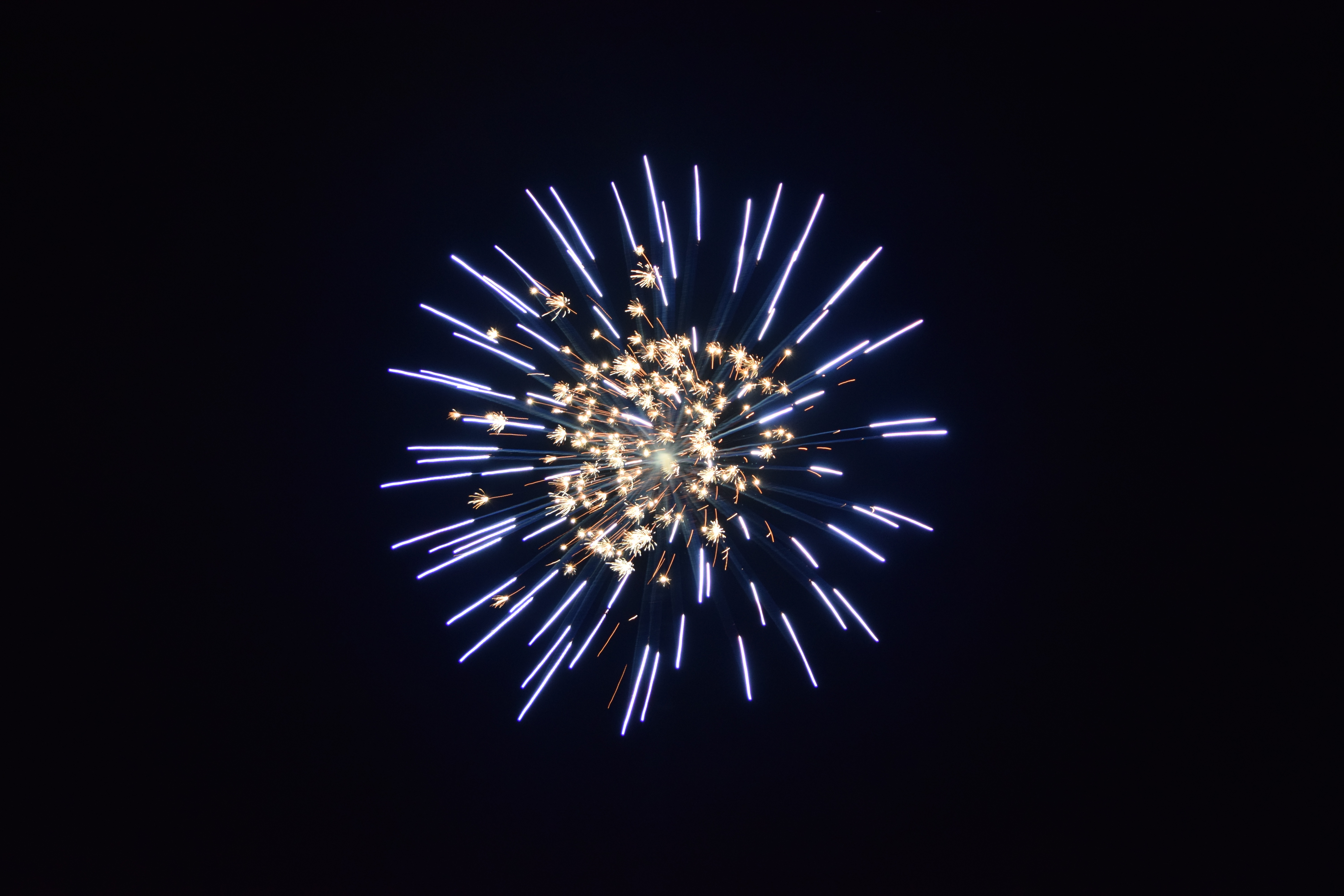 Feux d'artifice automatiques : Devis sur Techni-Contact - pièces d'artifice